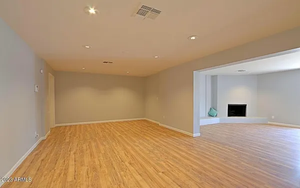 $4,250 | 14 East Balboa Drive, Tempe, AZ 85282