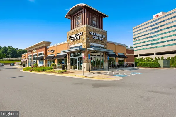 $2,700 | 4461 Beacon Grove Circle, Unit A703A, Fairfax, VA 22033