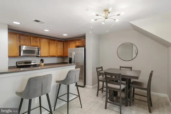 $2,700 | 4461 Beacon Grove Circle, Unit A703A, Fairfax, VA 22033