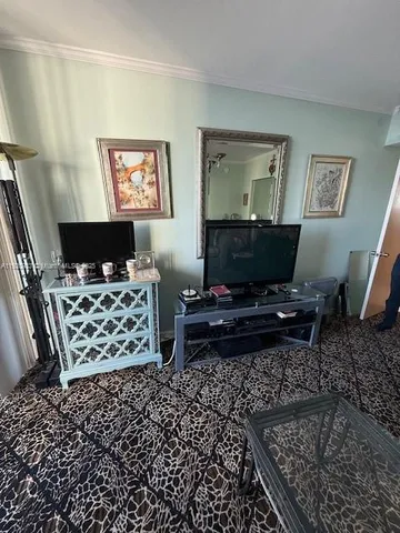 $425,000 | 20505 East Country Club Drive, Unit 1036, Aventura, FL 33180