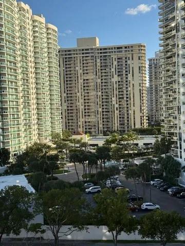 $425,000 | 20505 East Country Club Drive, Unit 1036, Aventura, FL 33180