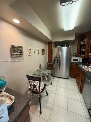 $425,000 | 20505 East Country Club Drive, Unit 1036, Aventura, FL 33180