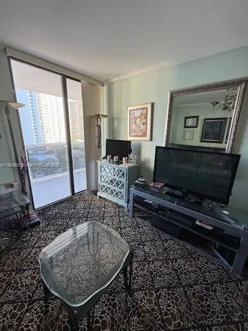 $425,000 | 20505 East Country Club Drive, Unit 1036, Aventura, FL 33180