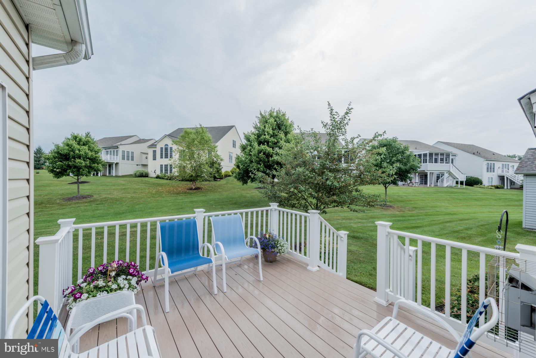 364 Grey Friars Road Westminster, MD 21158 - Photo 27 of 30 Trex Deck