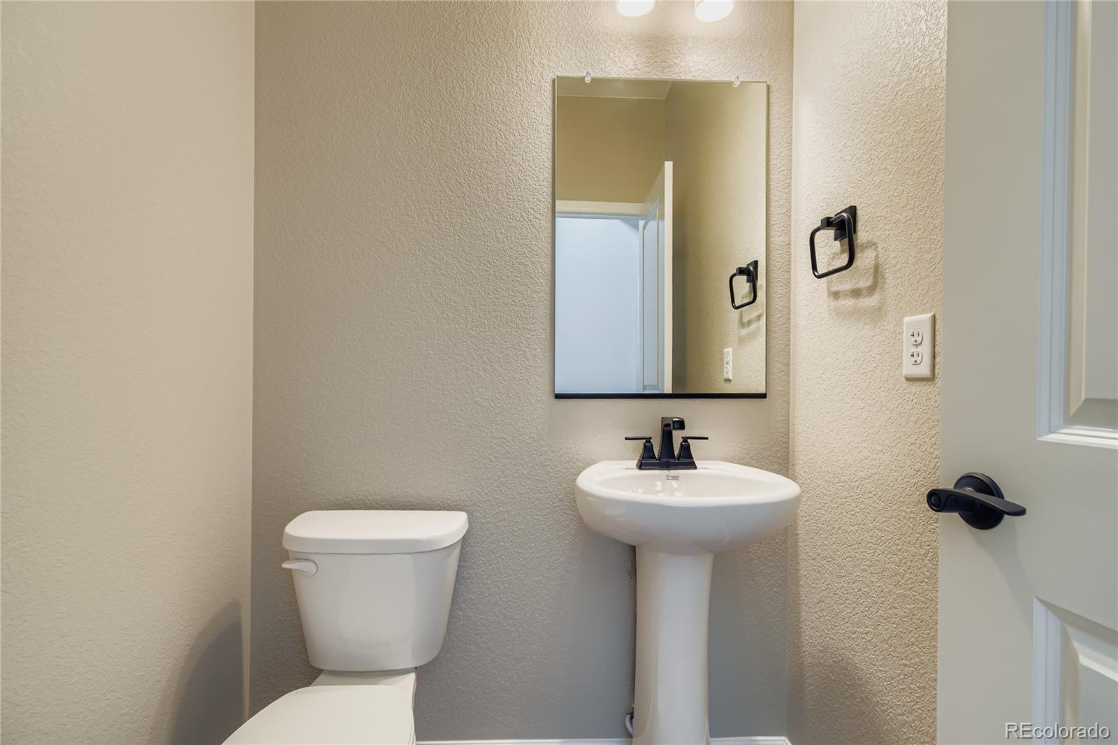 4159 Runyon Lake Street Brighton, CO 80601 - Photo 12 of 25