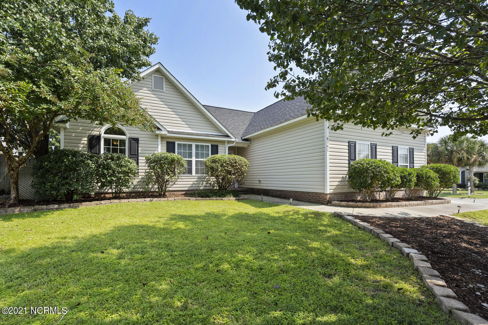 6341 Stapleton Road Wilmington, NC 28412 - Photo 1 of 39 04_DSC04869_mls