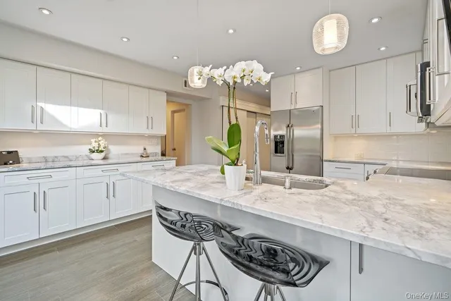 $1,199,000 | 230 Hamlet Drive, Jericho, NY 11753