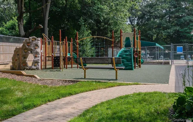 $1,199,000 | 230 Hamlet Drive, Jericho, NY 11753