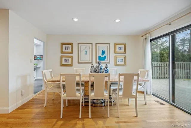 $1,199,000 | 230 Hamlet Drive, Jericho, NY 11753