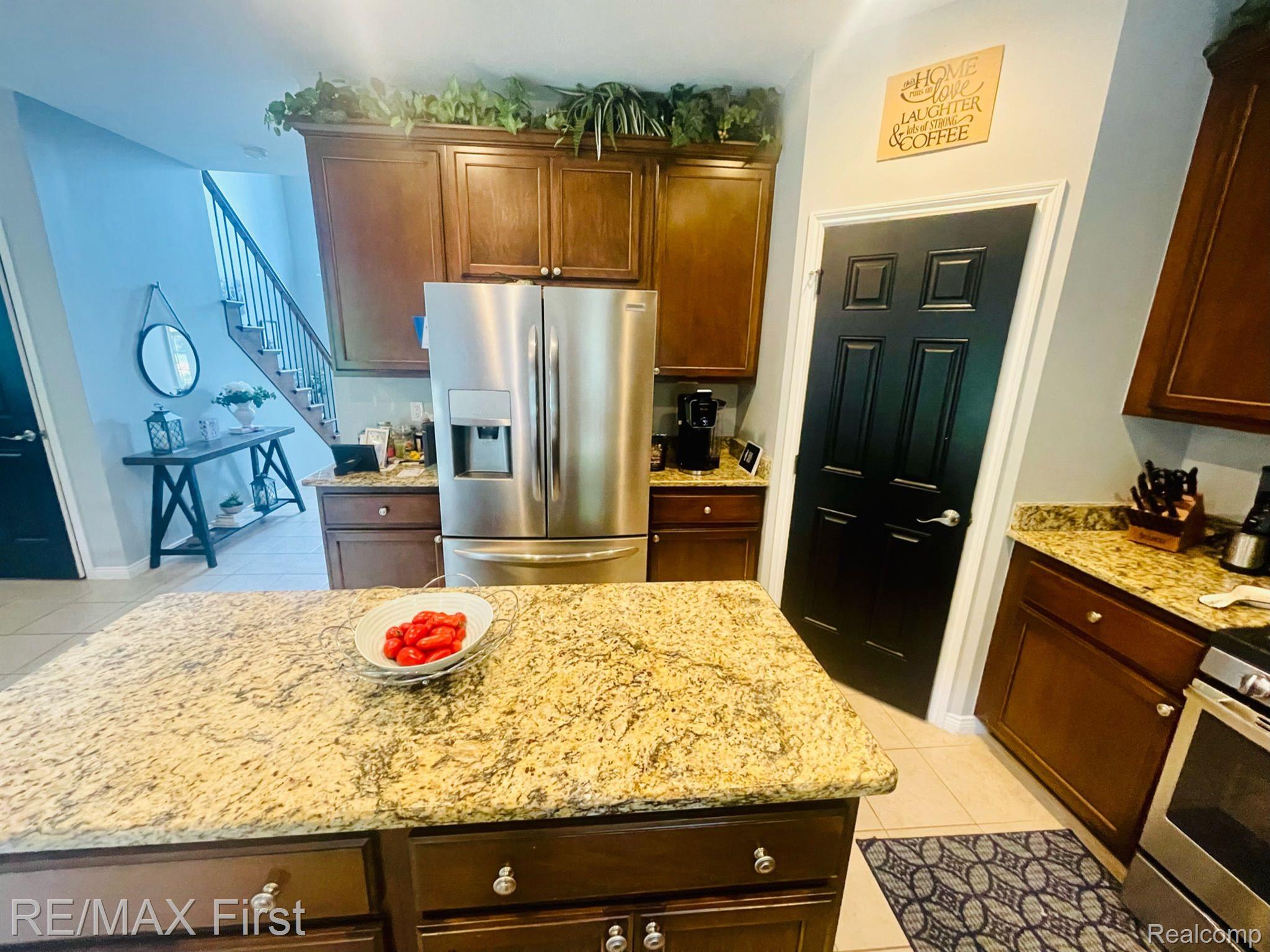 49368 Monte Road New Baltimore, MI 48047 - Photo 7 of 29 Gallery Image 7