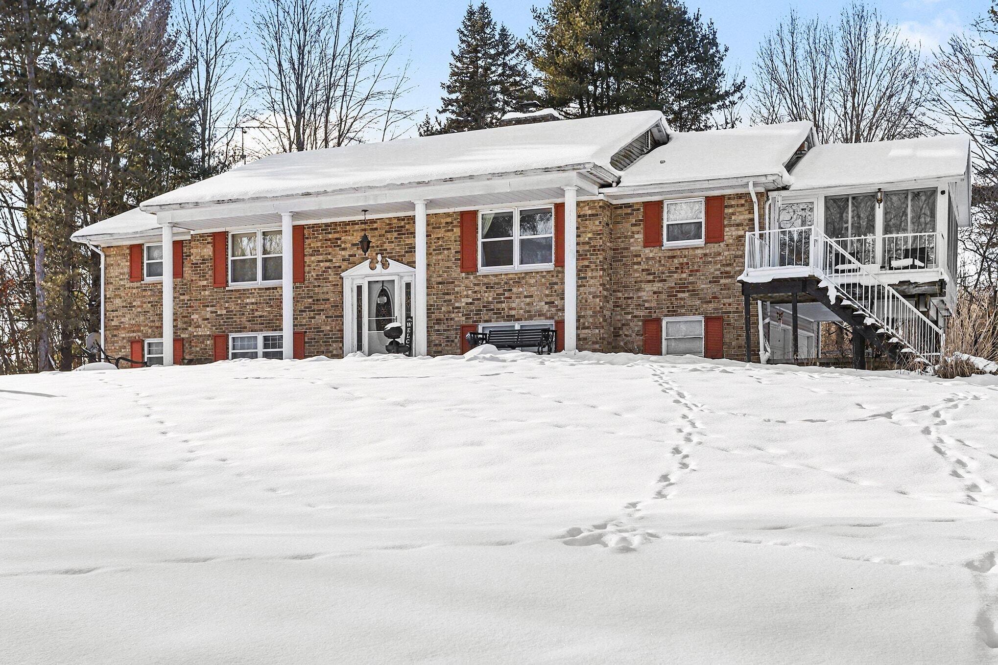 14763 Stone Jug Road Battle Creek, MI 49015 - Photo 3 of 34 1000059975