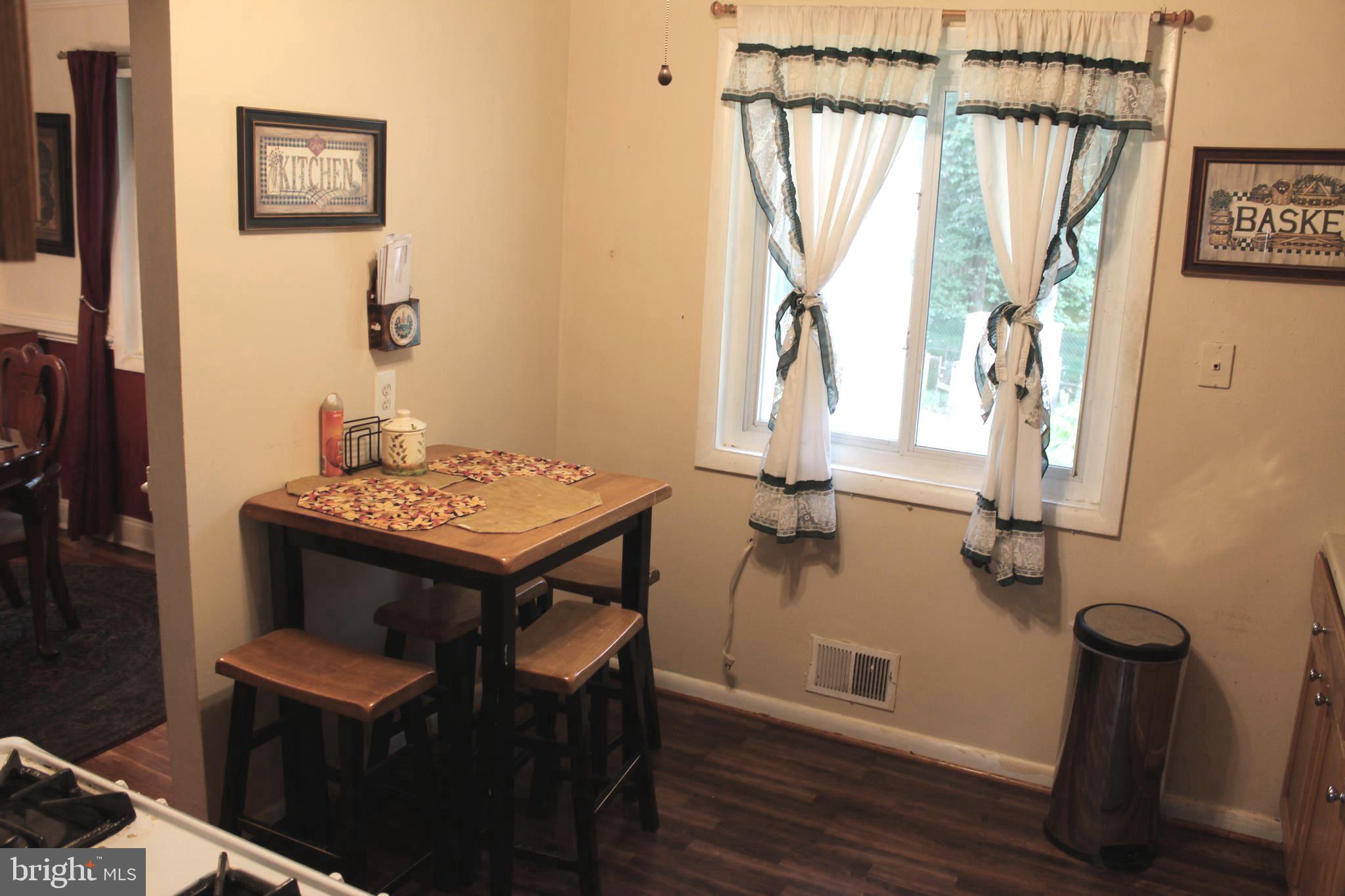 4114 Southend Road Rockville, MD 20853 - Photo 11 of 27