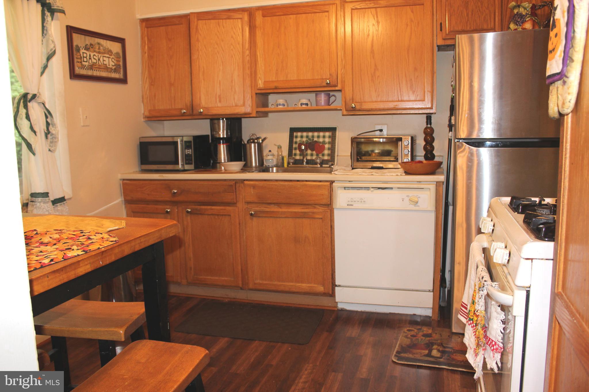 4114 Southend Road Rockville, MD 20853 - Photo 10 of 27