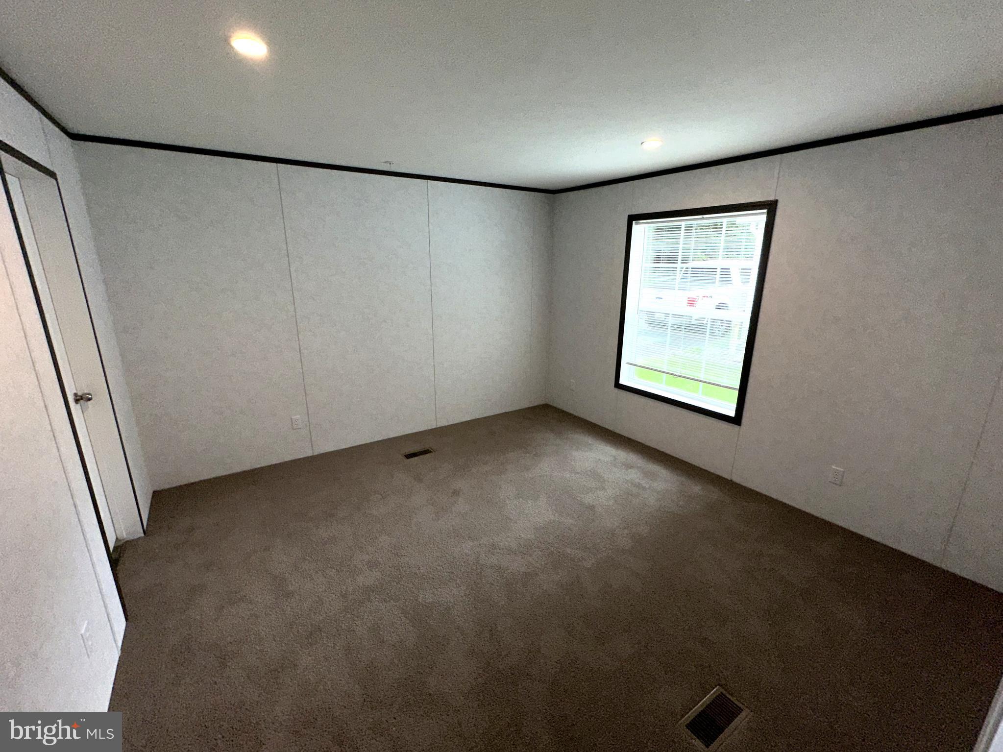 2439 Fairmount Road, Unit 35 Hampstead, MD 21074 - Photo 10 of 27 Gallery Image 10