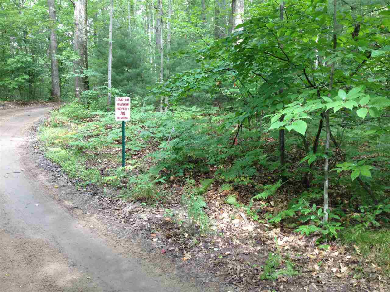 217 Bass Lake Road Traverse City, MI 49685 - Photo 35 of 38 1789353-34.JPG