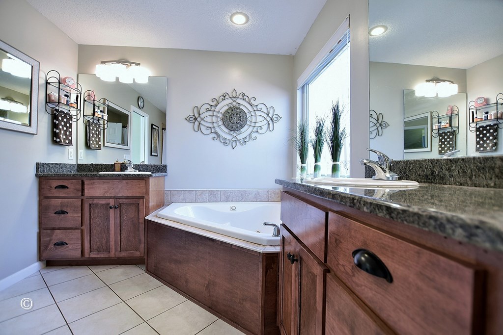 1968 Hadley Road Pine Mountain, GA 31822 - Photo 21 of 59 Master Bathroom