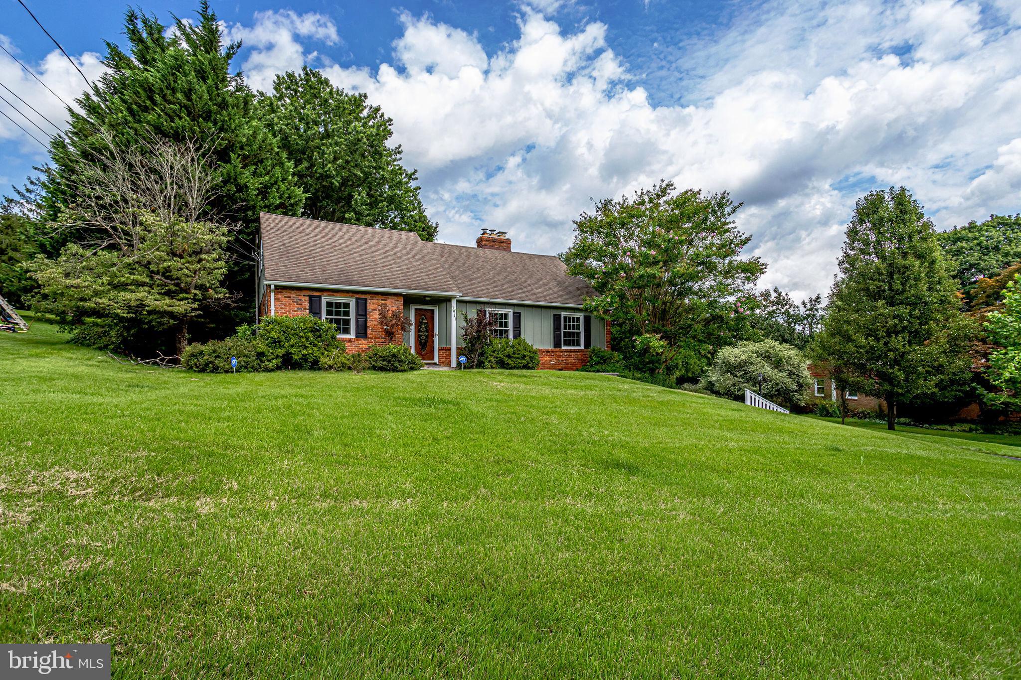 1911 Longmead Road Silver Spring, MD 20906 - Photo 3 of 90 Gallery Image 3