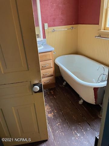 751 Falls Road Rocky Mount, NC 27804 - Photo 7 of 17 Bathroom