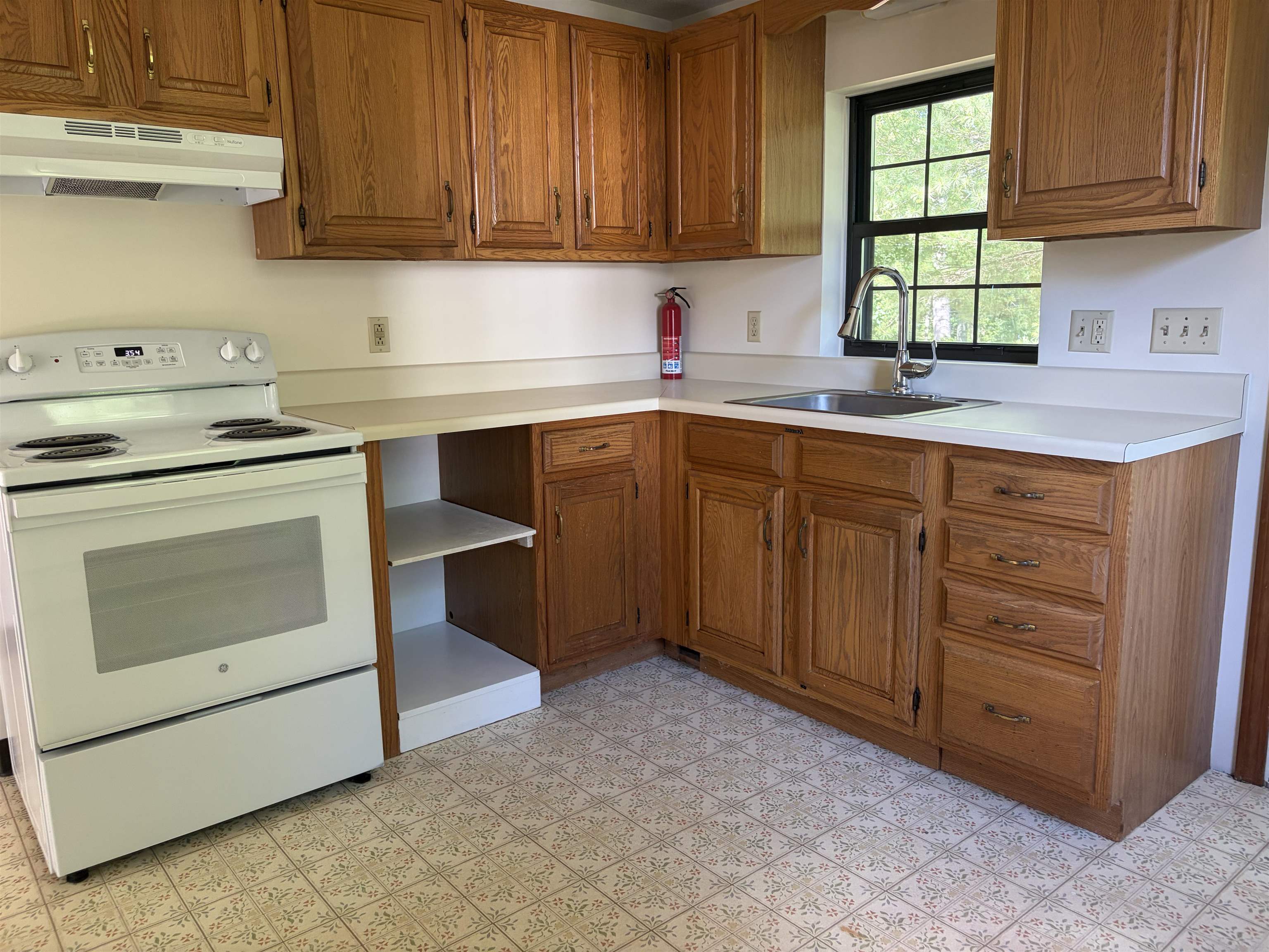 56 Westville Road, Unit 7 Plaistow, NH 03865 - Photo 6 of 20