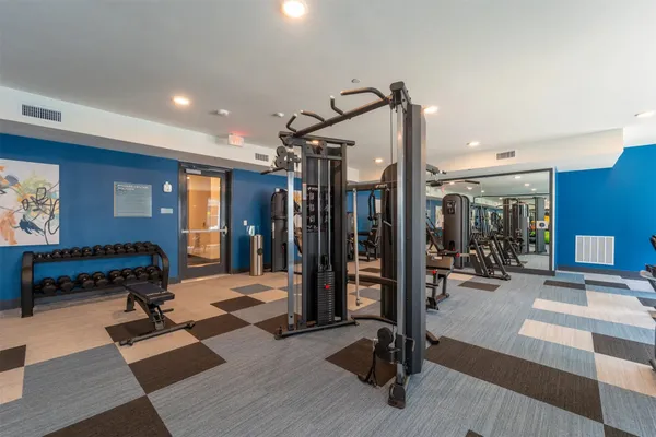 $2,333 | 1690 North Loop, Unit 446, Houston, TX 77009