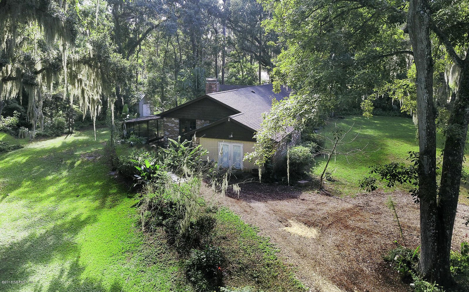 2427 Holly Point Road West Orange Park, FL 32073 - Photo 25 of 33 Exterior Side yard 2