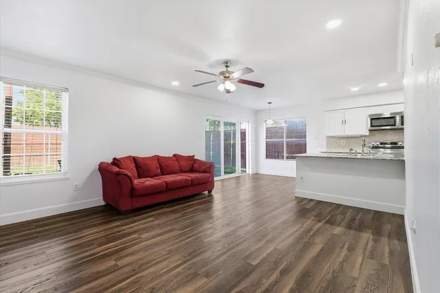 $2,800 | 1715 Southampton Drive, Carrollton, TX 75007