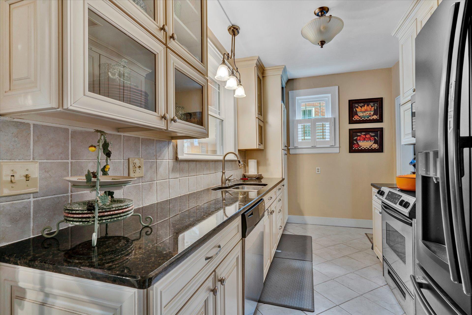 1615 Terrace Road Southwest Roanoke, VA 24015 - Photo 13 of 37 13-DSC2429