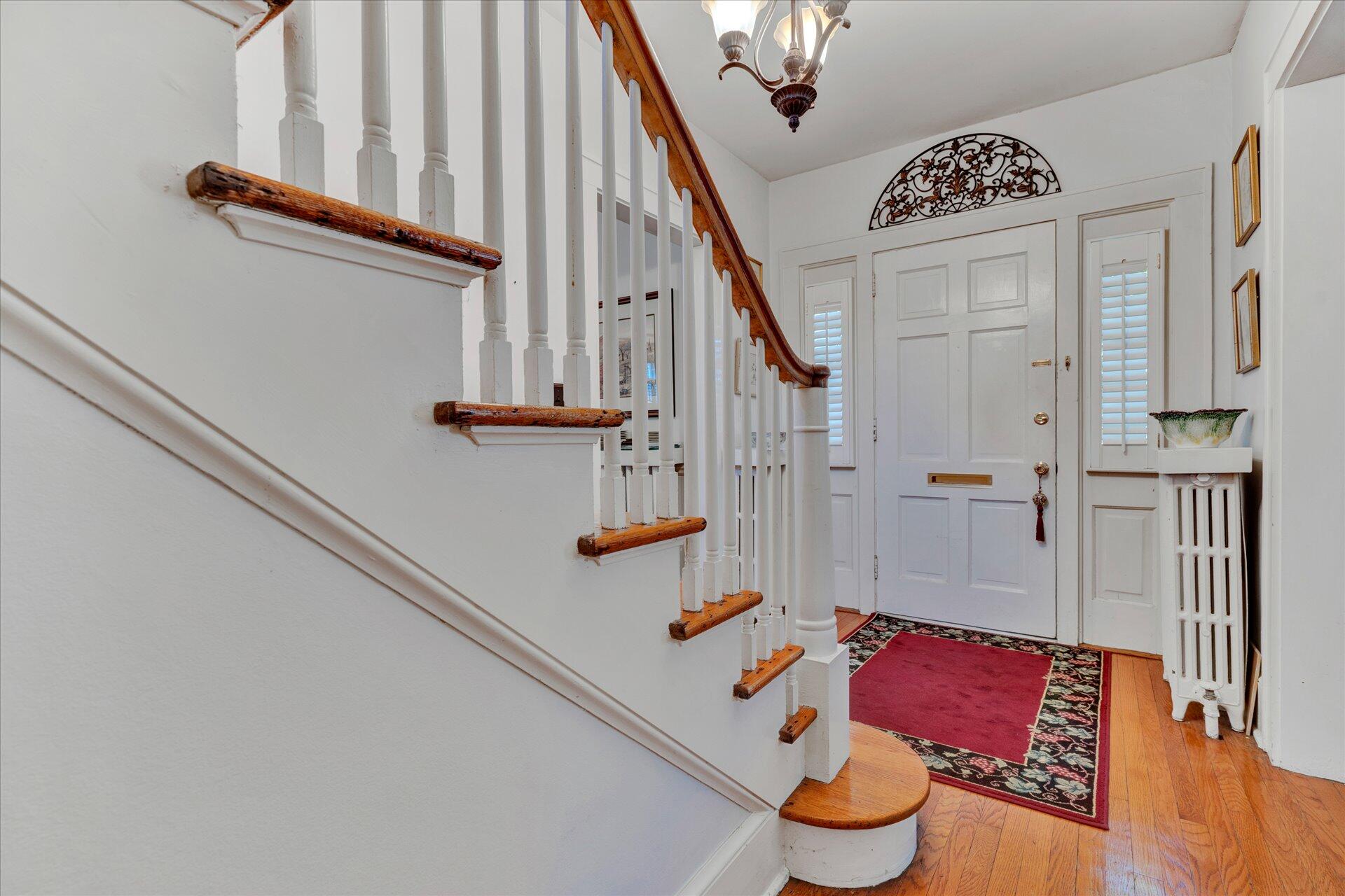 1615 Terrace Road Southwest Roanoke, VA 24015 - Photo 4 of 37 04-DSC2402