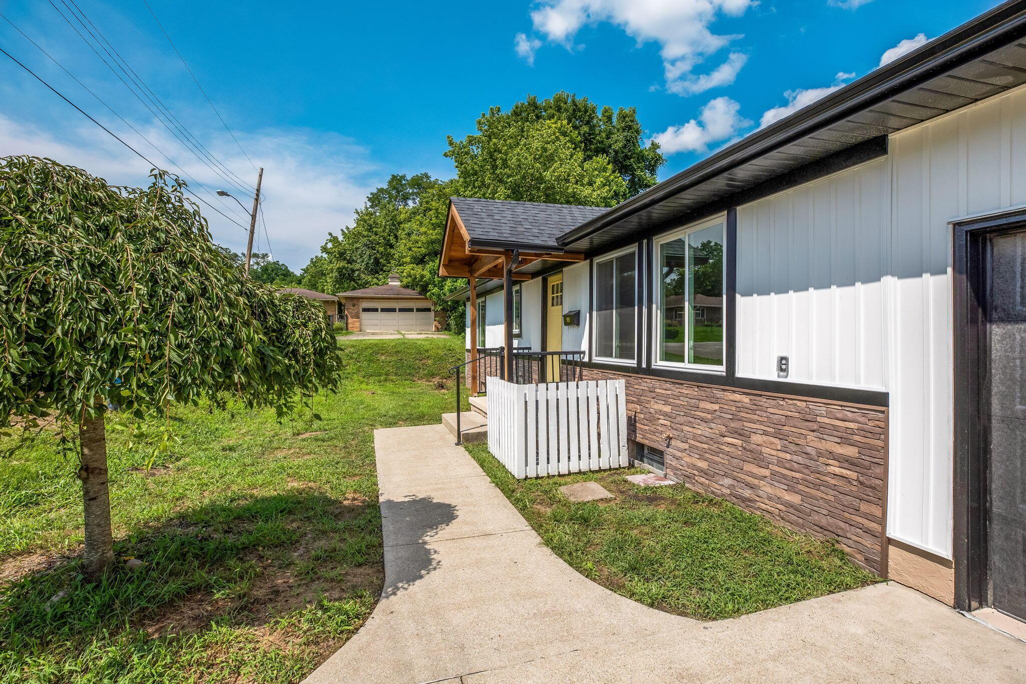 928 Rutter Avenue Lancaster, OH 43130 - Photo 6 of 87 7-web-or-mls-011A9189