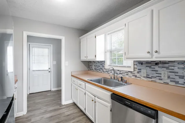 $1,395 | 339 Pioneer Drive, Oak Grove, KY 42262