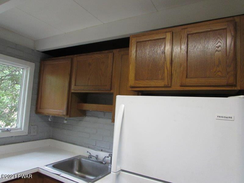 538 Maple Ridge Drive Hawley, PA 18428 - Photo 8 of 26