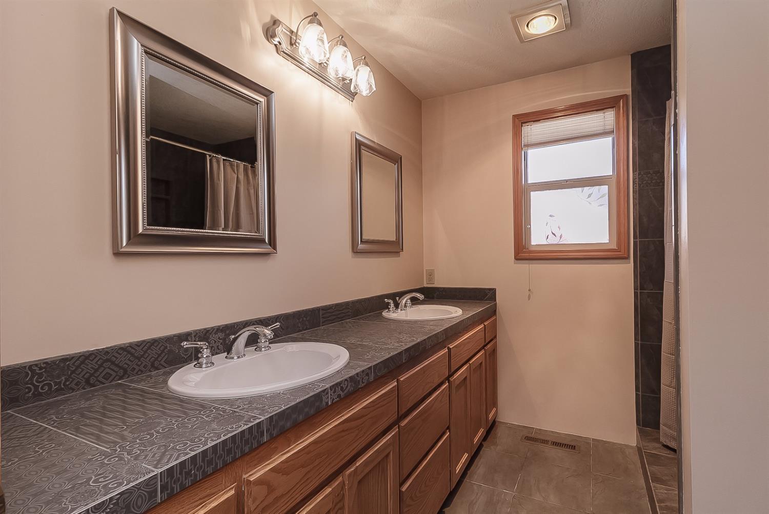 2528 Roberts Road Medford, OR 97504 - Photo 20 of 26 Additional Photo