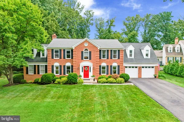 $1,625,000 | 11556 Holly Briar Lane, Great Falls, VA 22066
