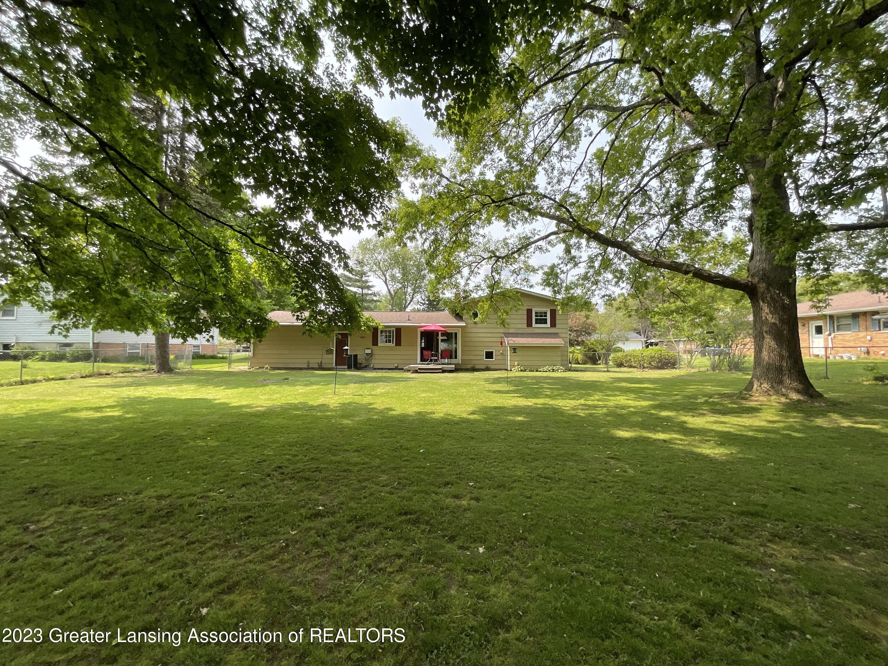 520 Hill Road Marshall, MI 49068 - Photo 6 of 20 IMG_2508