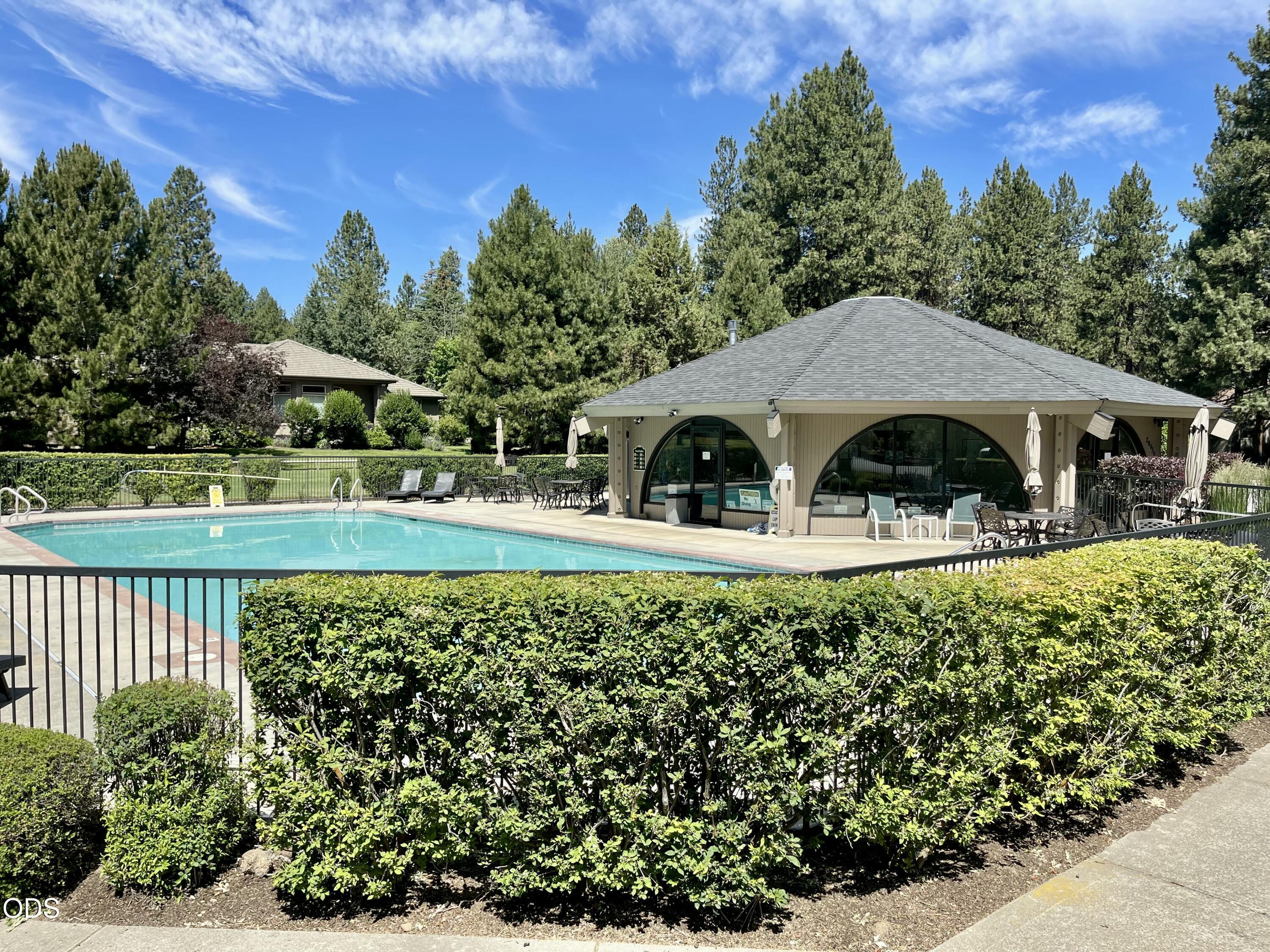 20387 Christmas Ridge Bend, OR 97702 - Photo 50 of 54