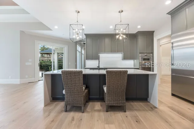 $2,300,000 | 33 Lexington Drive, Bluffton, SC 29910