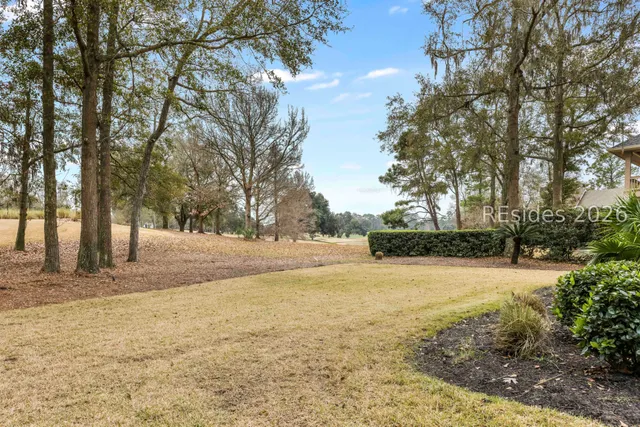 $2,300,000 | 33 Lexington Drive, Bluffton, SC 29910