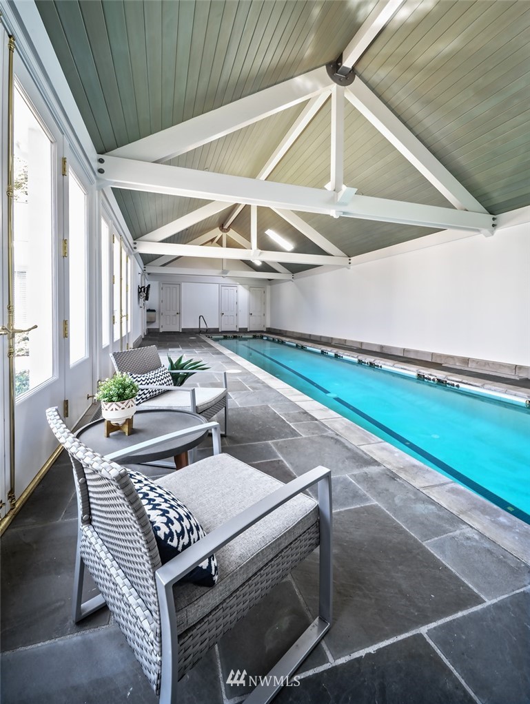 2247 Evergreen Point Road Medina, WA 98039 - Photo 18 of 37