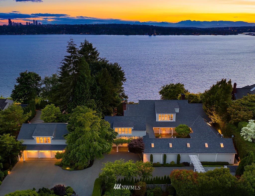 2247 Evergreen Point Road Medina, WA 98039 - Photo 3 of 37