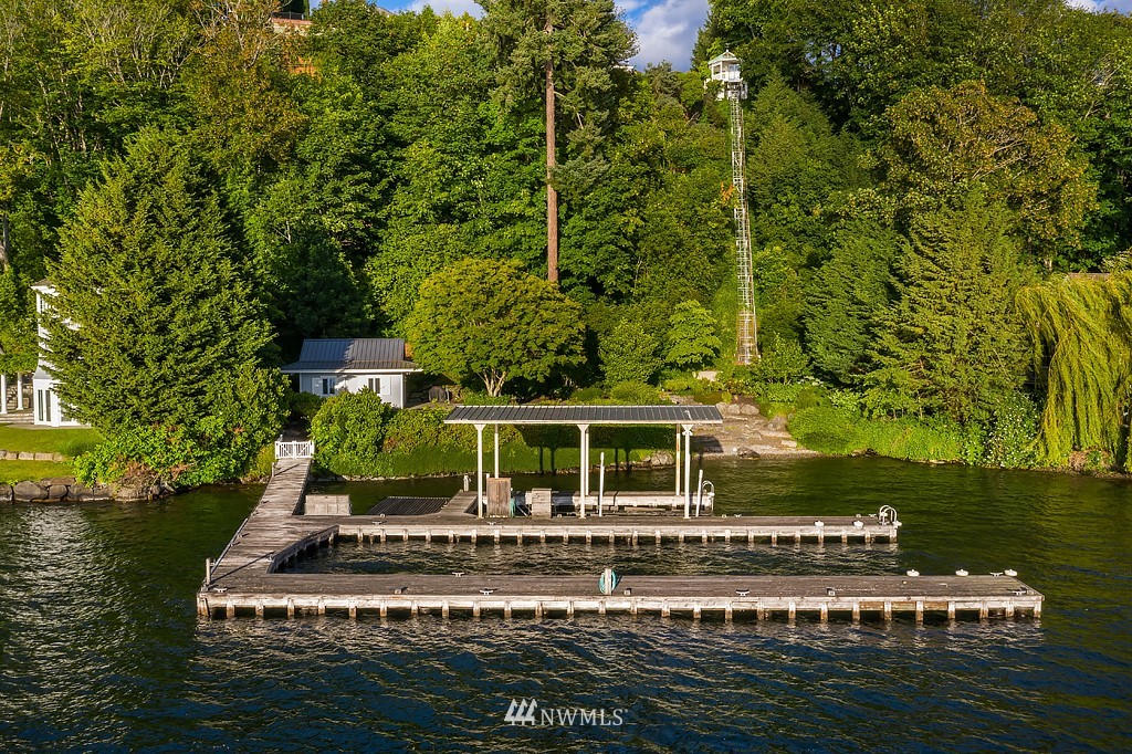 2247 Evergreen Point Road Medina, WA 98039 - Photo 23 of 37