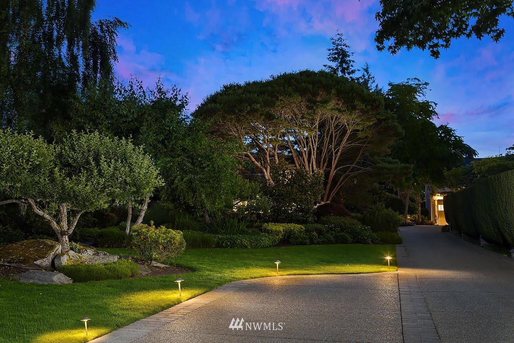 2247 Evergreen Point Road Medina, WA 98039 - Photo 35 of 37