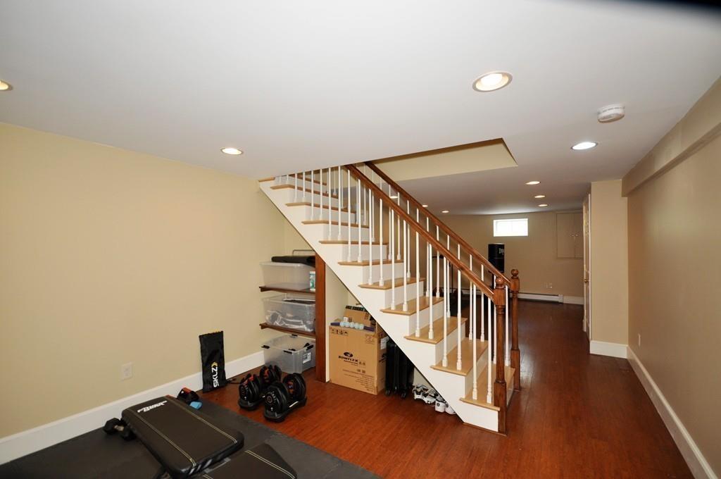 6 Juniper Road Wellesley, MA 02482 - Photo 24 of 34