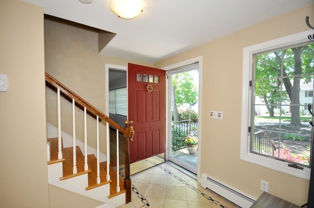 6 Juniper Road Wellesley, MA 02482 - Photo 4 of 34