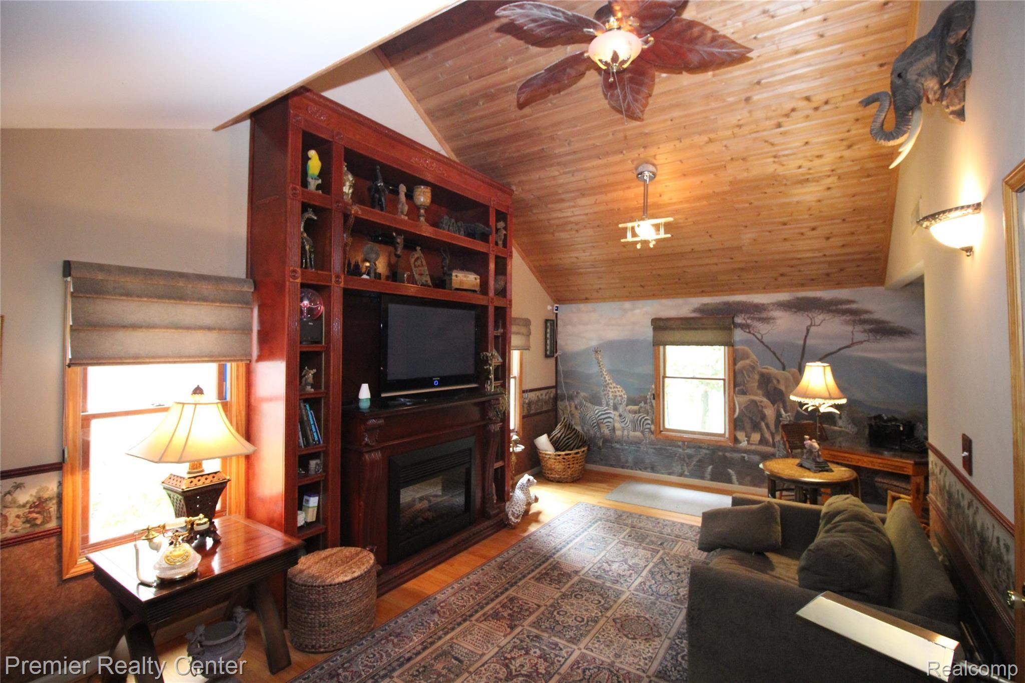 1784 Union Lake Road Commerce Township, MI 48382 - Photo 12 of 42 IMG_6711.JPG