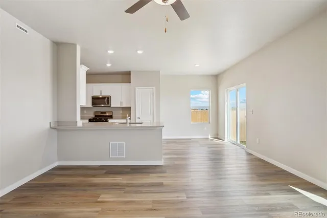 $448,900 | 48190 Shetland Drive, Bennett, CO 80102