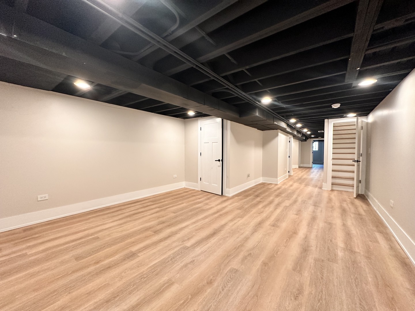 4409 South Prairie Avenue Chicago, IL 60653 - Photo 33 of 44 a view of an empty room