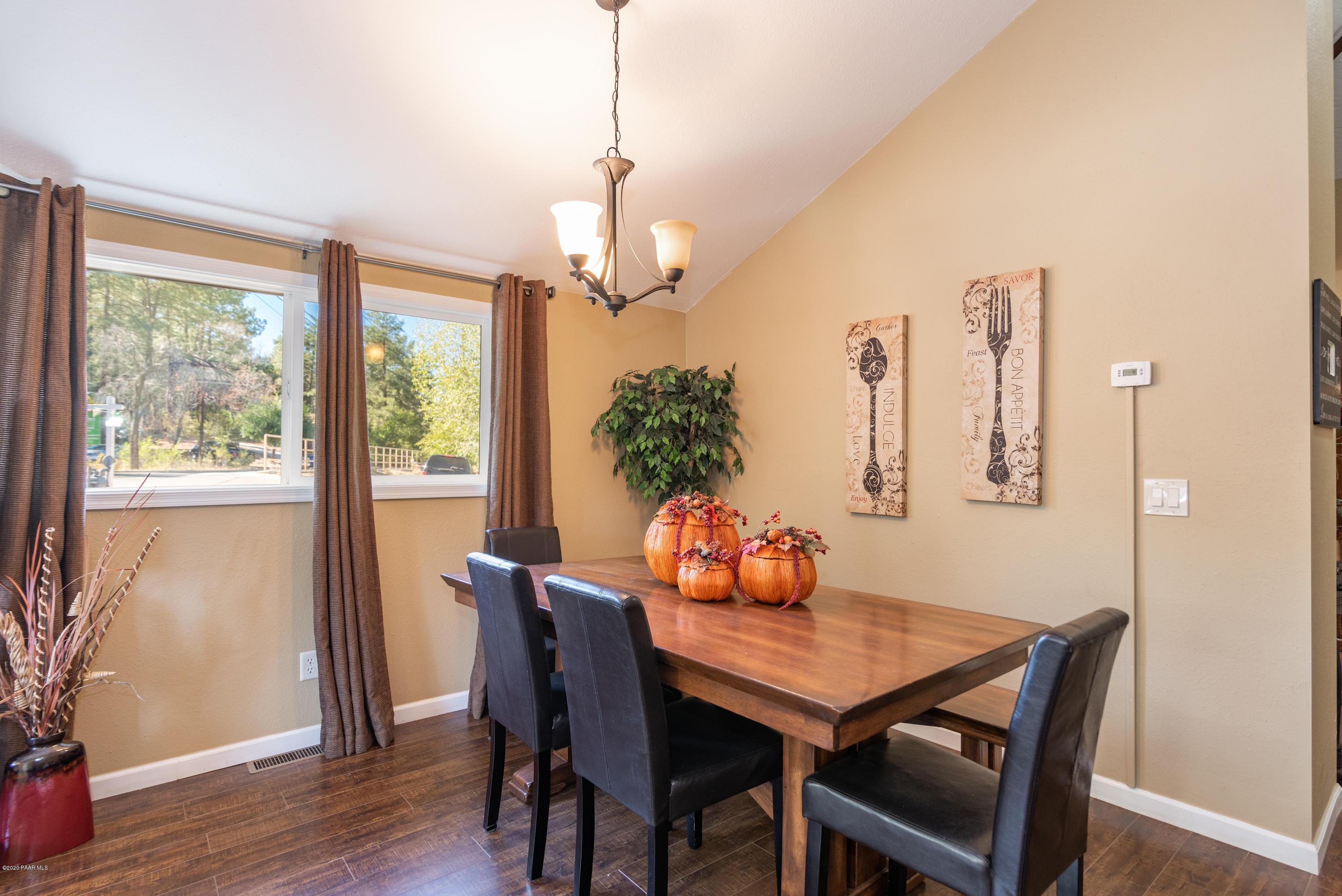 530 Copper Basin Road Prescott, AZ 86303 - Photo 8 of 35 Dining
