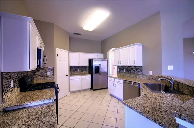 $2,275 | 129 Copperwood Loop, Round Rock, TX 78665