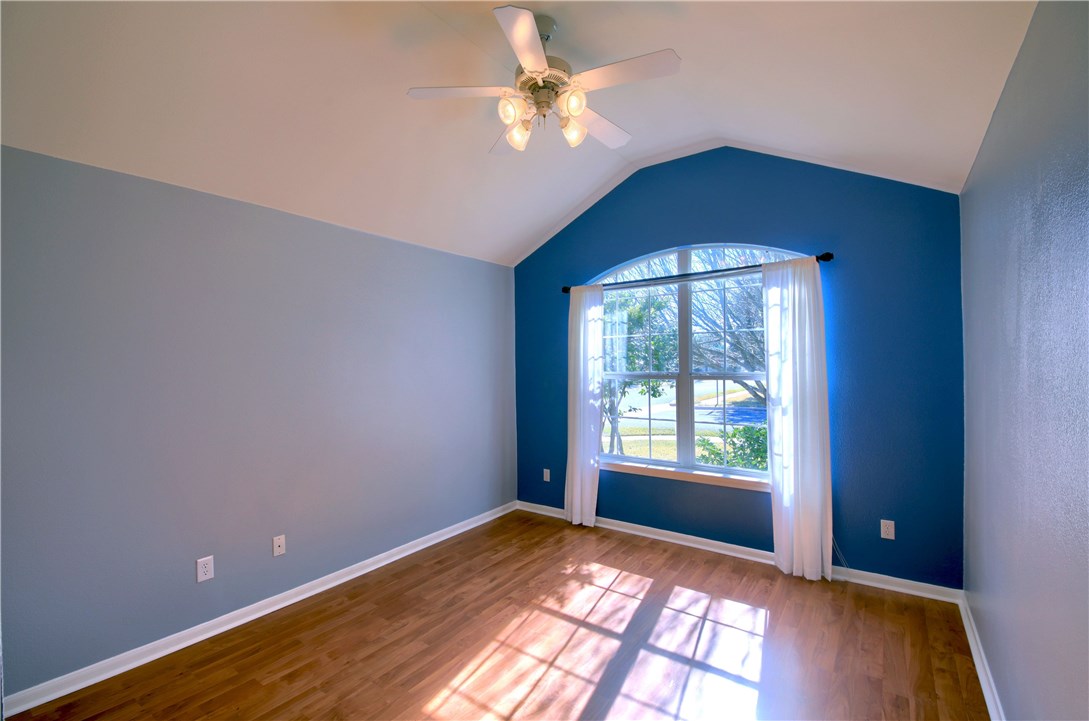 129 Copperwood Loop Round Rock, TX 78665 - Photo 17 of 30