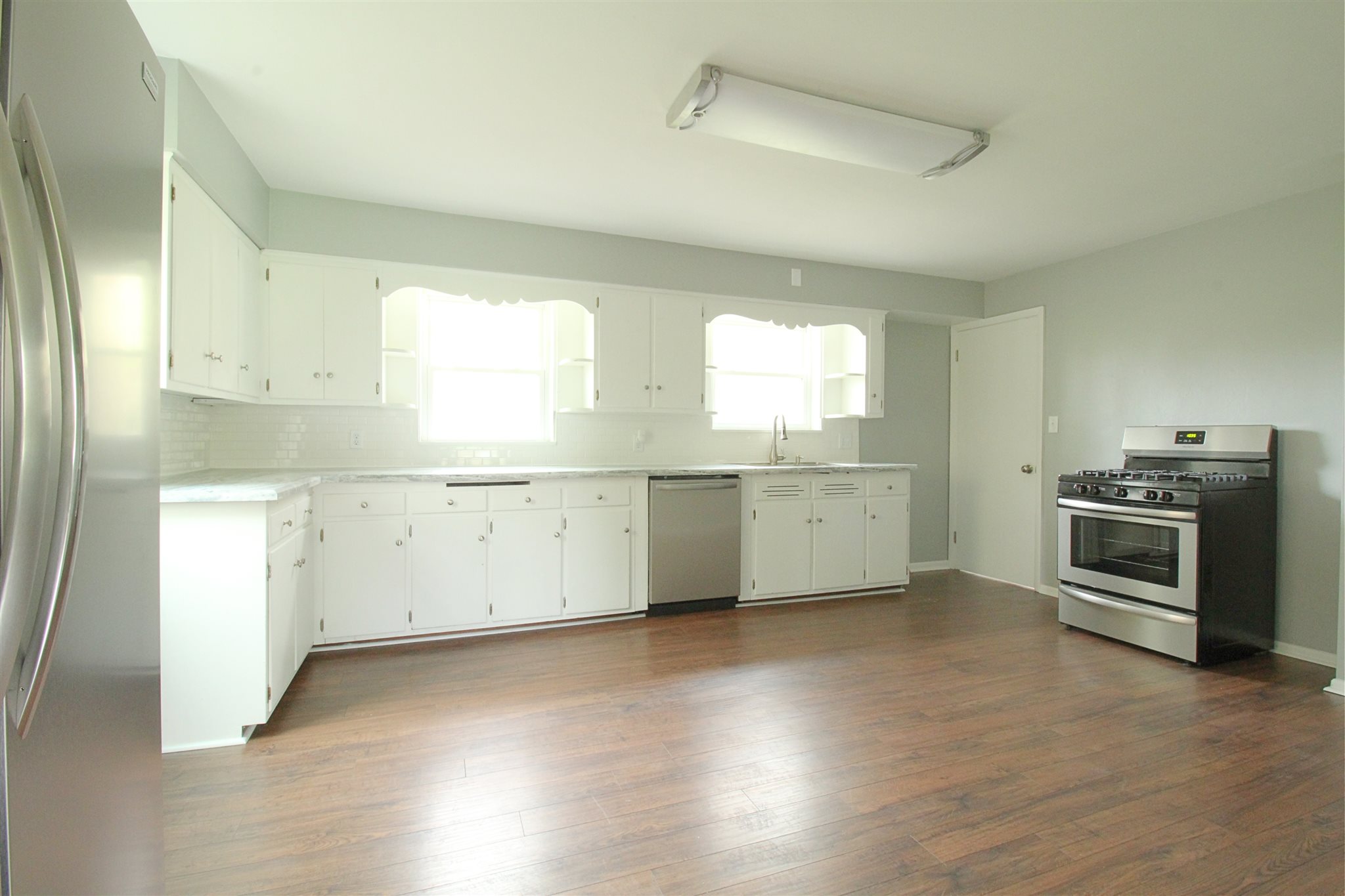 4339 Dicke Road Fort Wayne, IN 46804 - Photo 3 of 12